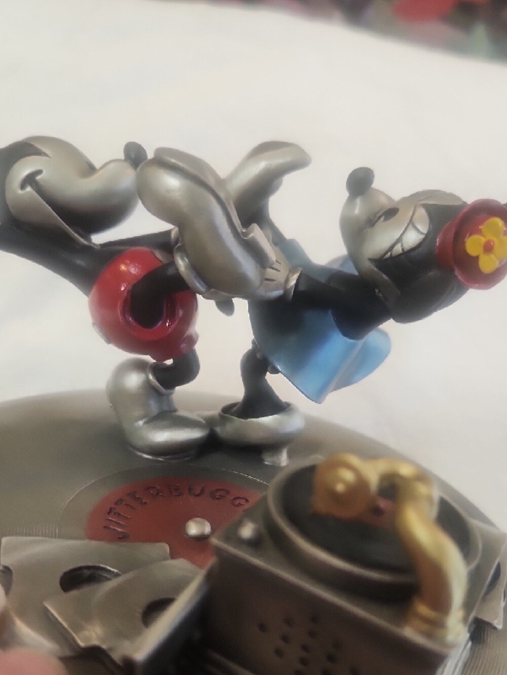 Mickey And Minnie Mouse Jitterbugging Pewter Figurine 1994 Limited Edition -READ - Picture 11 of 14